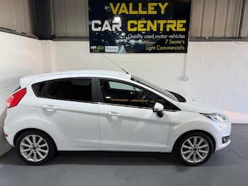 Used Ford Fiesta 2015 for sale - 79225311: Photo