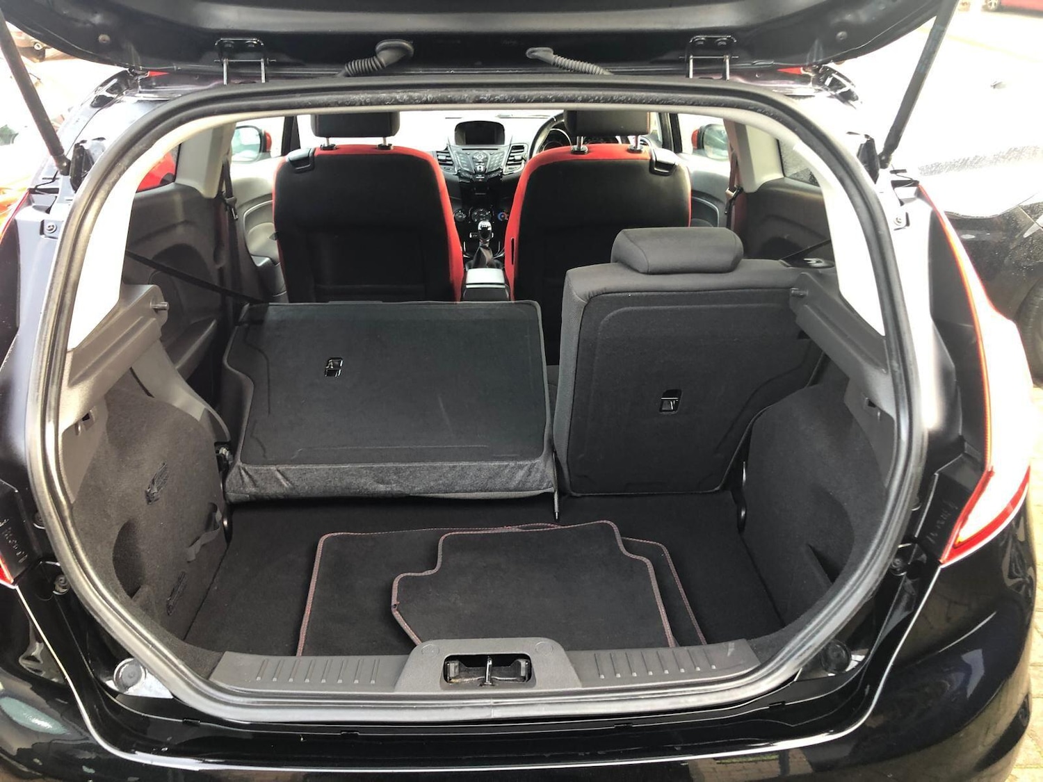 Used Ford Fiesta 2016 for sale - 77624994: Photo 12