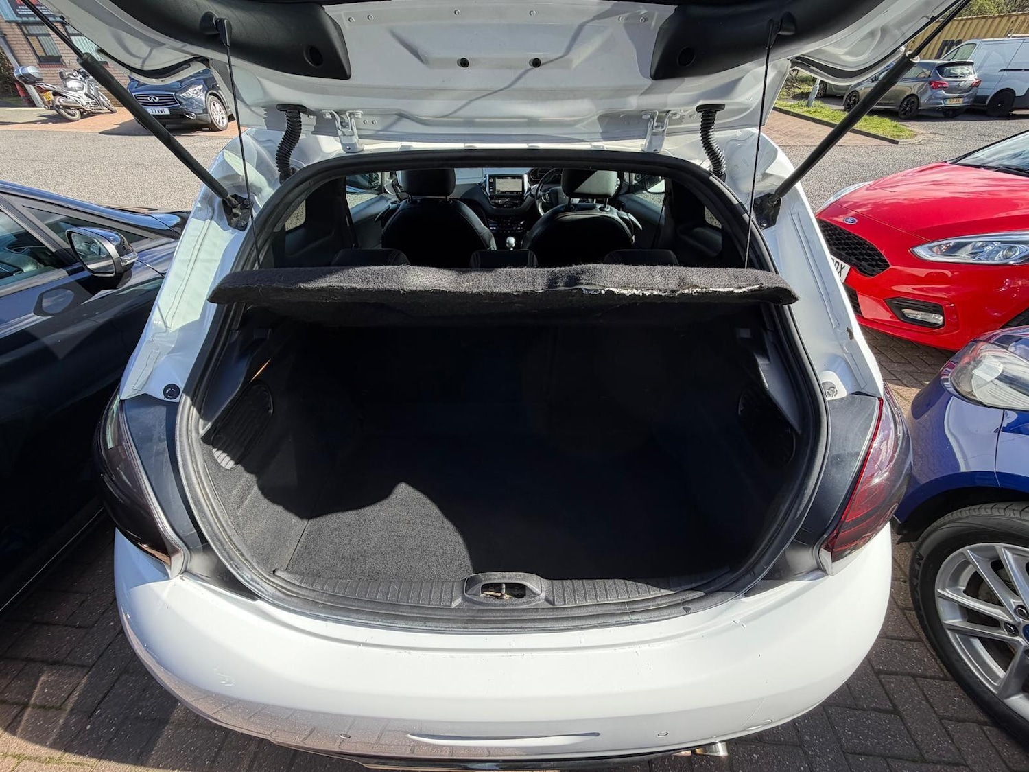 Used Peugeot 208 2017 for sale - 78007560: Photo 17