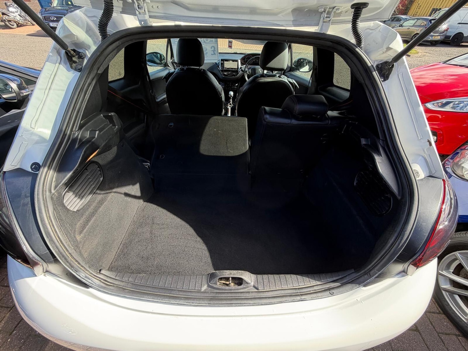 Used Peugeot 208 2017 for sale - 78007560: Photo 18