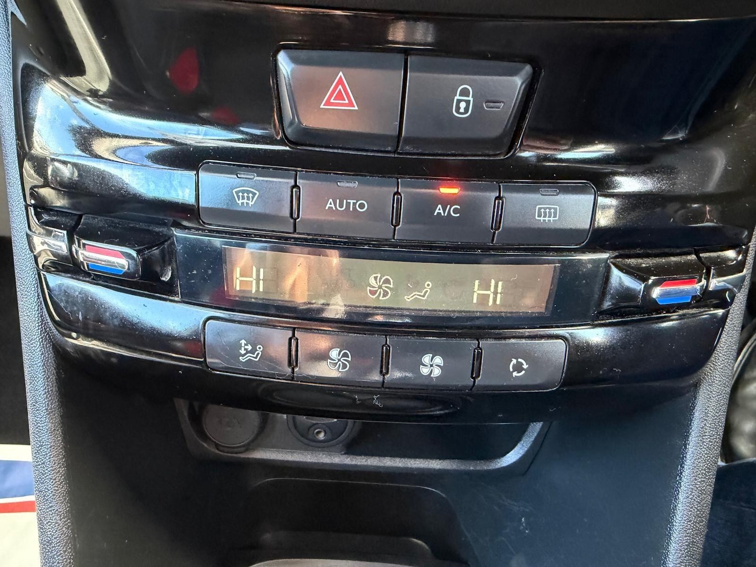 Used Peugeot 208 2017 for sale - 78007560: Photo 22