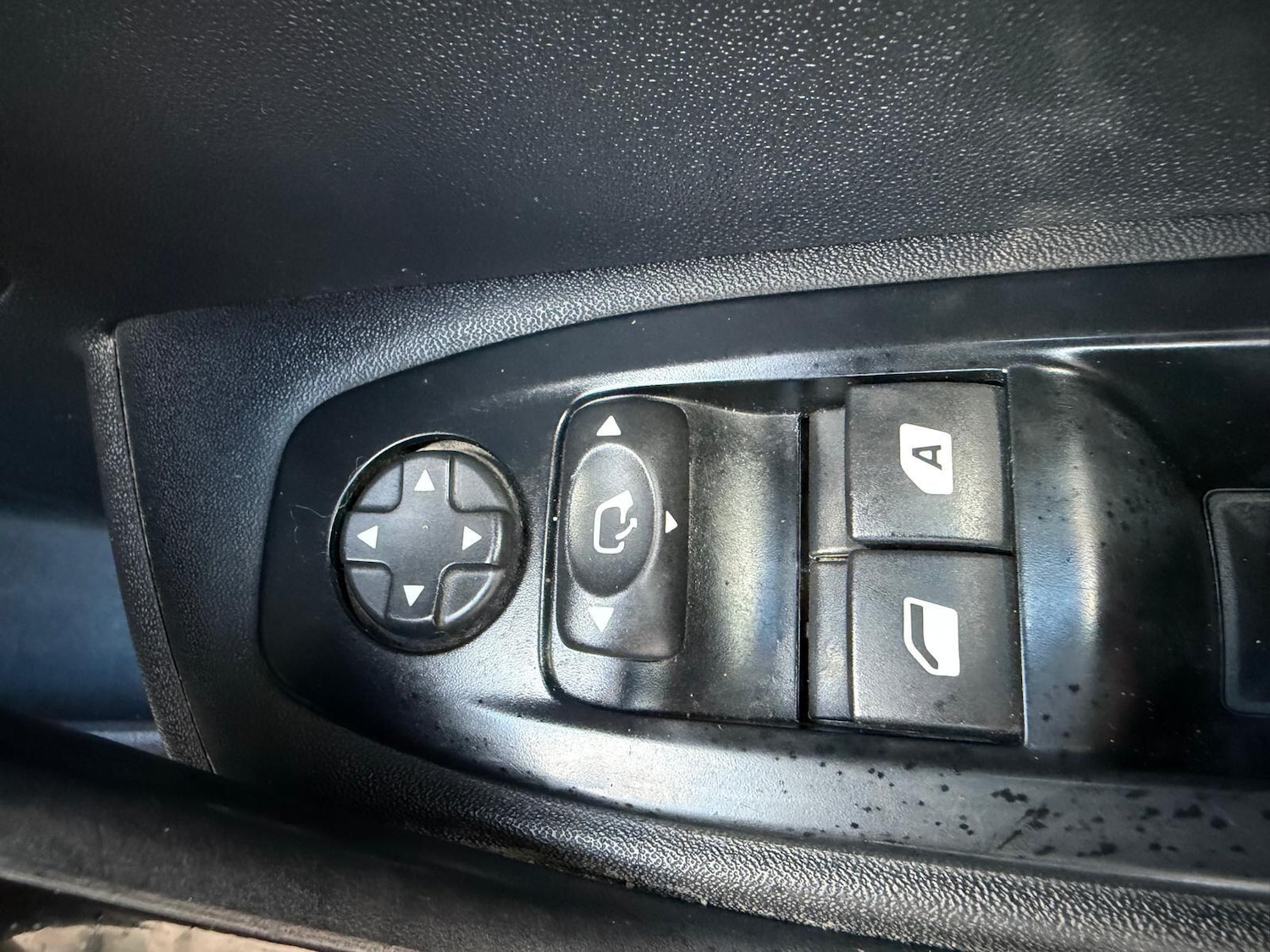 Used Peugeot 208 2017 for sale - 78007560: Photo 24