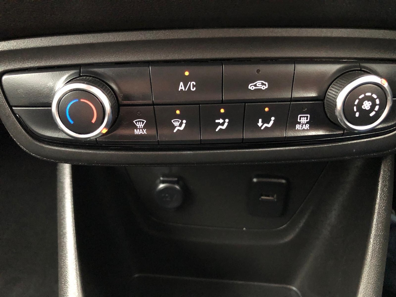 Used Vauxhall Crossland 2021 for sale - 77229673: Photo 24