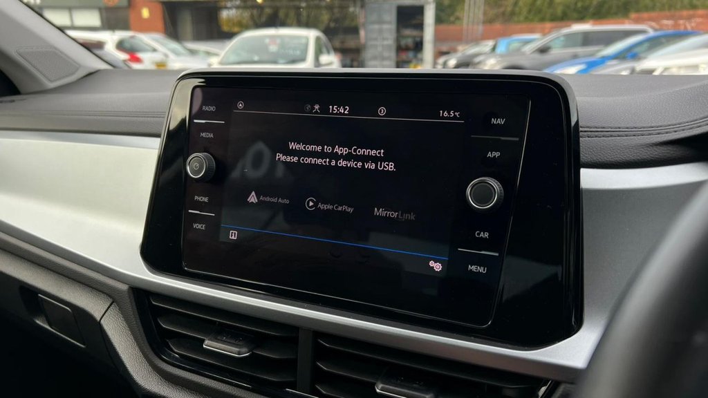 Used Volkswagen T-Roc 2023 for sale - 76751342: Photo 13