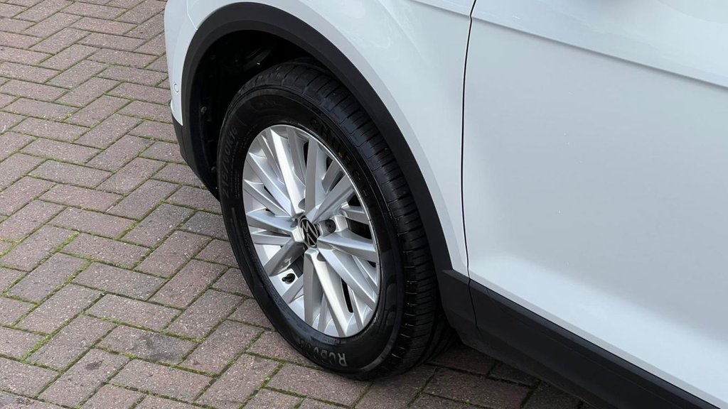 Used Volkswagen T-Roc 2023 for sale - 76751342: Photo 24