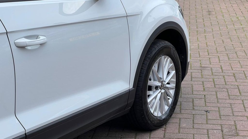 Used Volkswagen T-Roc 2023 for sale - 76751342: Photo 28