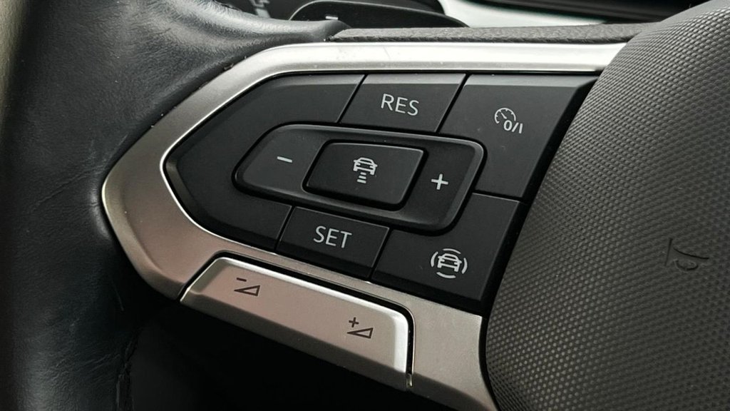 Used Volkswagen T-Roc 2023 for sale - 76751342: Photo 45