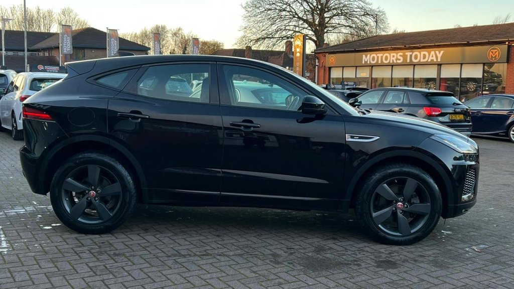 Used Jaguar E-Pace 2019 for sale - 76740366: Photo 4