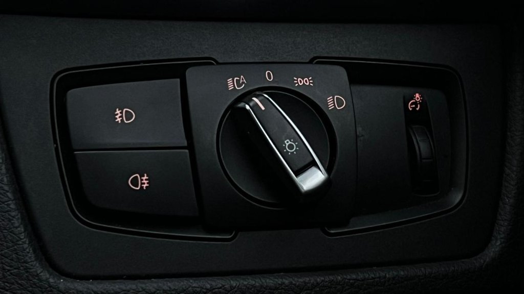 Used BMW 3 Series 2017 for sale - 77080337: Photo 11