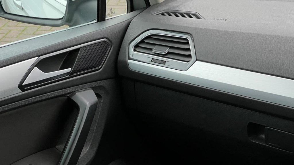 Used Volkswagen Tiguan 2018 for sale - 76514571: Photo 39