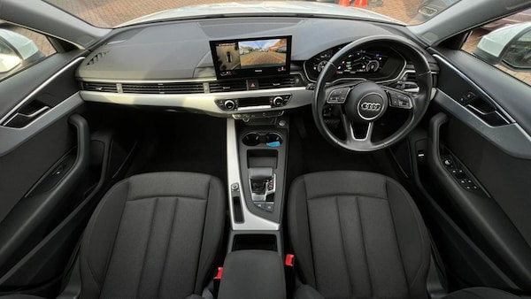 Used Audi A4 2021 for sale - 76241424: Photo 2