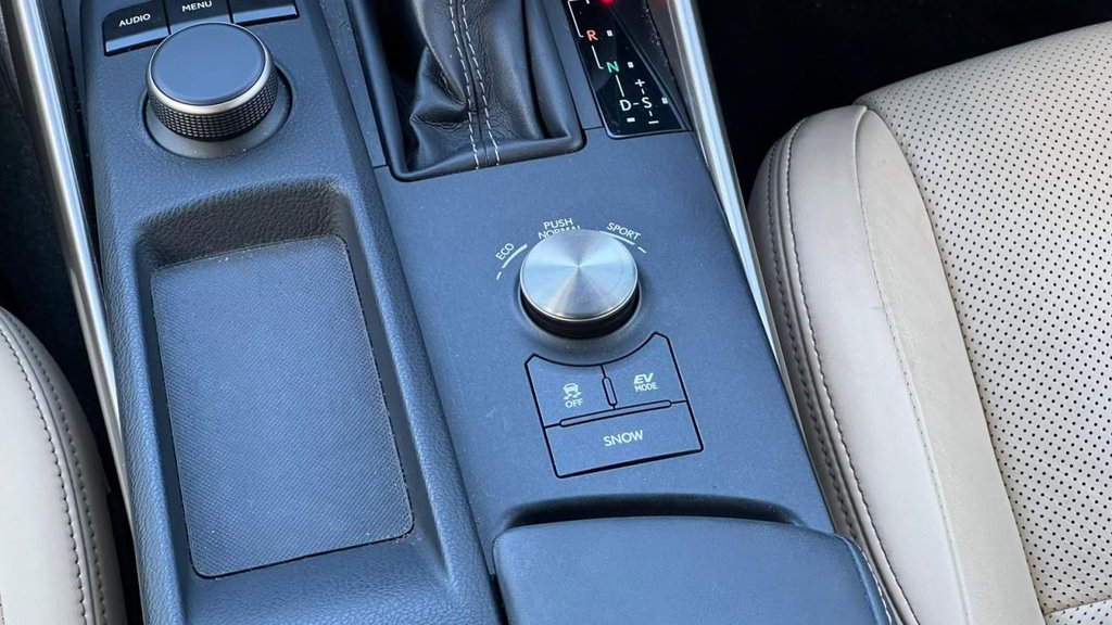 Used Lexus IS 2015 for sale - 76570604: Photo 27