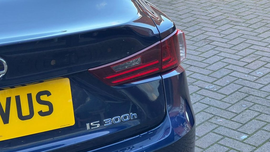 Used Lexus IS 2015 for sale - 76570604: Photo 36