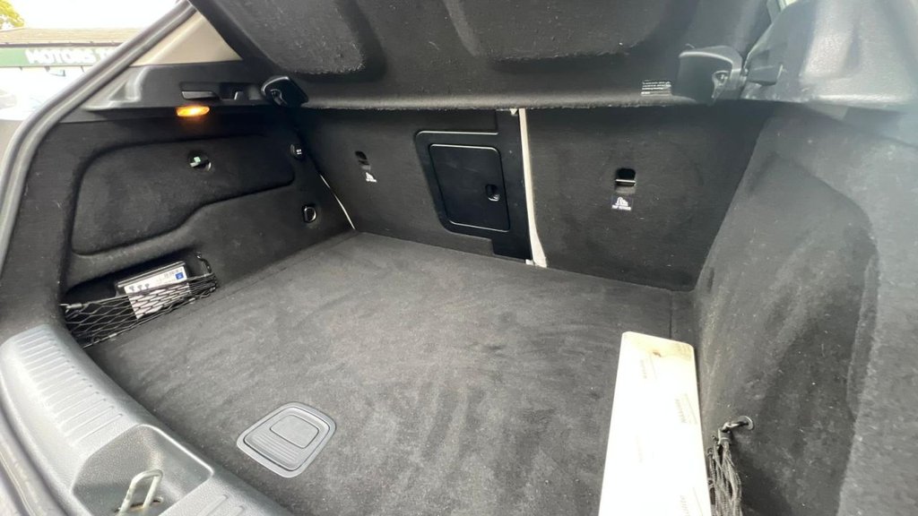 Used Mercedes-Benz GLA 2014 for sale - 76309376: Photo 23