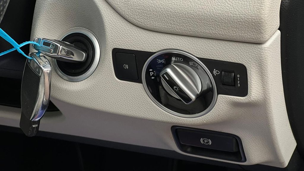 Used Mercedes-Benz GLA 2014 for sale - 76309376: Photo 33