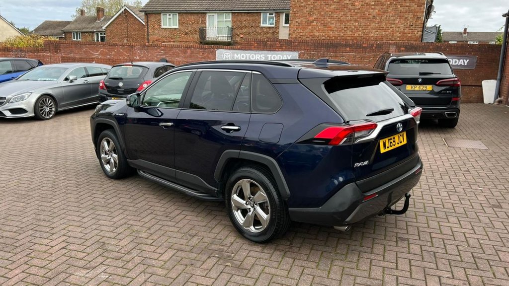Used Toyota RAV4 2019 for sale - 76203302: Photo 14
