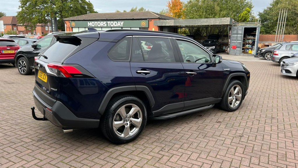 Used Toyota RAV4 2019 for sale - 76203302: Photo 17