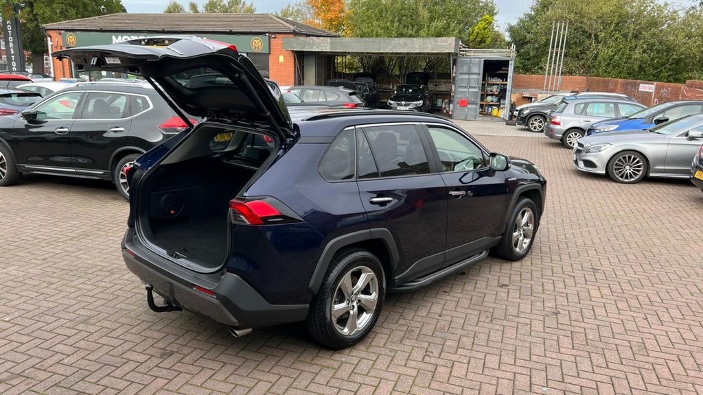 Used Toyota RAV4 2019 for sale - 76203302: Photo 20