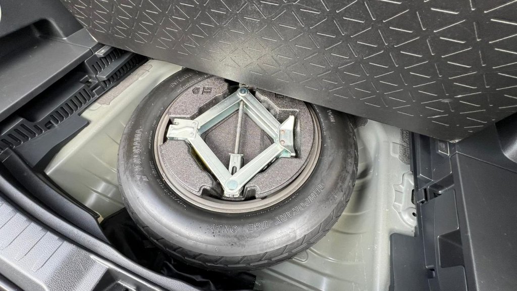 Used Toyota RAV4 2019 for sale - 76203302: Photo 30