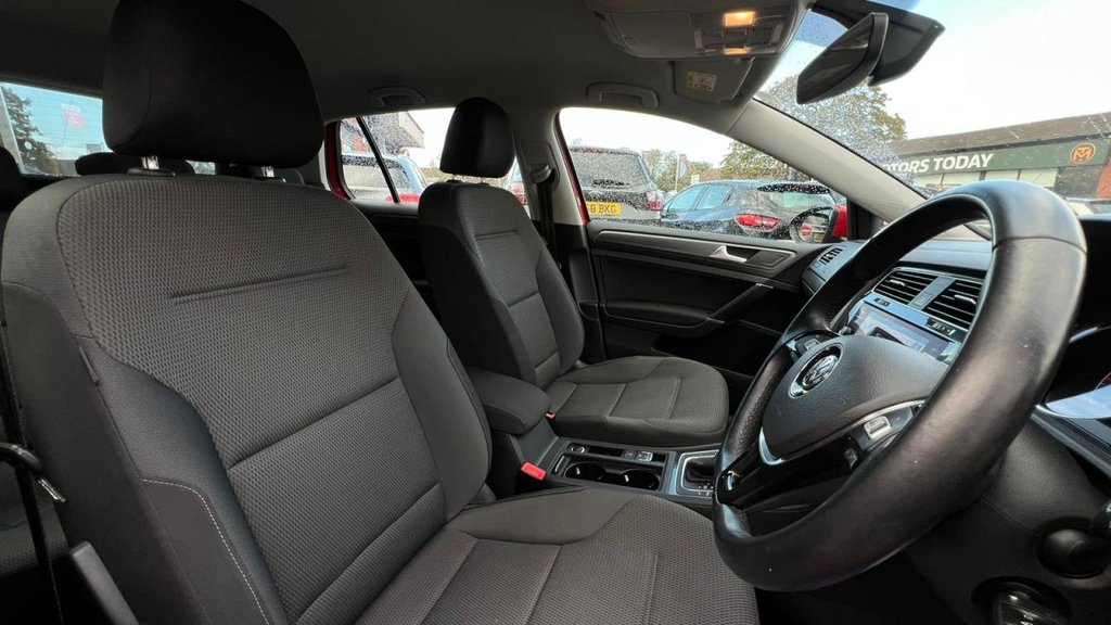 Used Volkswagen Golf 2017 for sale - 76751047: Photo 15