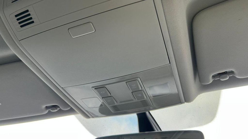 Used Volkswagen Golf 2017 for sale - 76751047: Photo 29