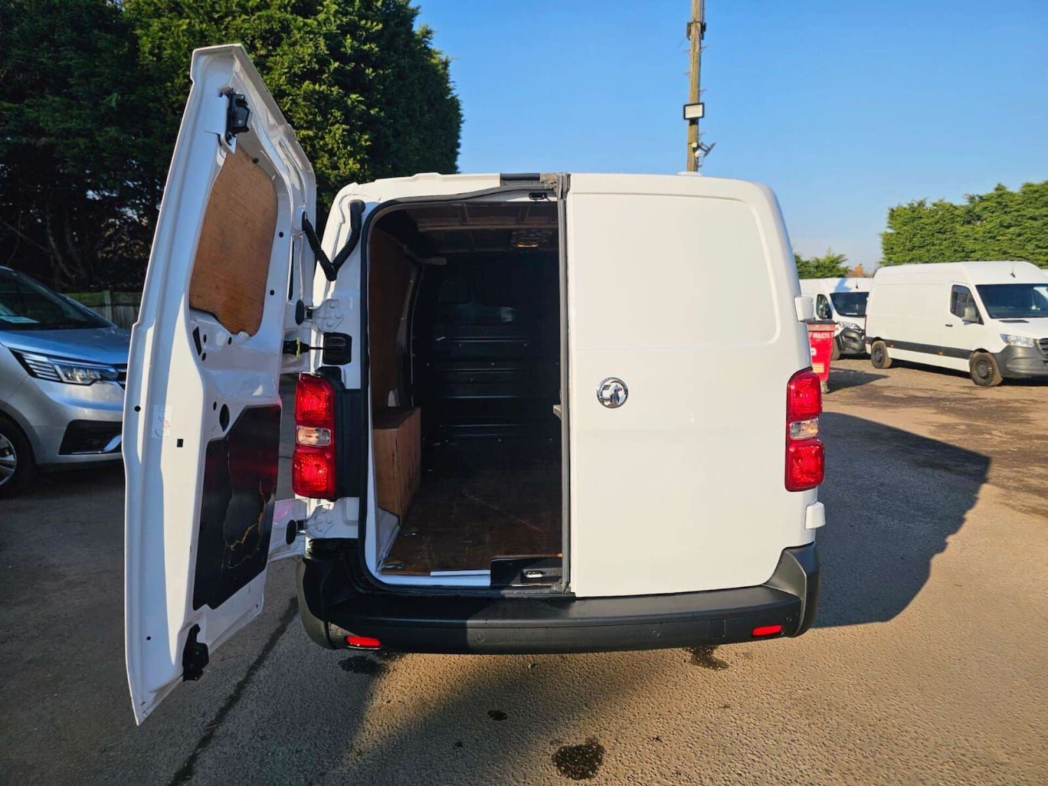 Used Vauxhall Vivaro 2023 for sale - 78223550: Photo 13