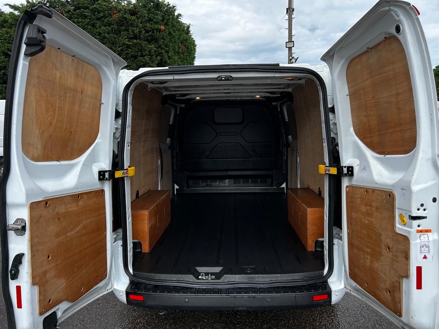 Used Ford Transit Custom 2023 for sale - 77031624: Photo 13