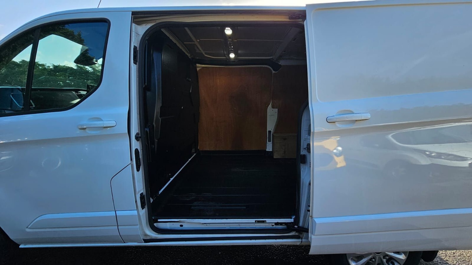 Used Ford Transit Custom 2021 for sale - 77885546: Photo 5