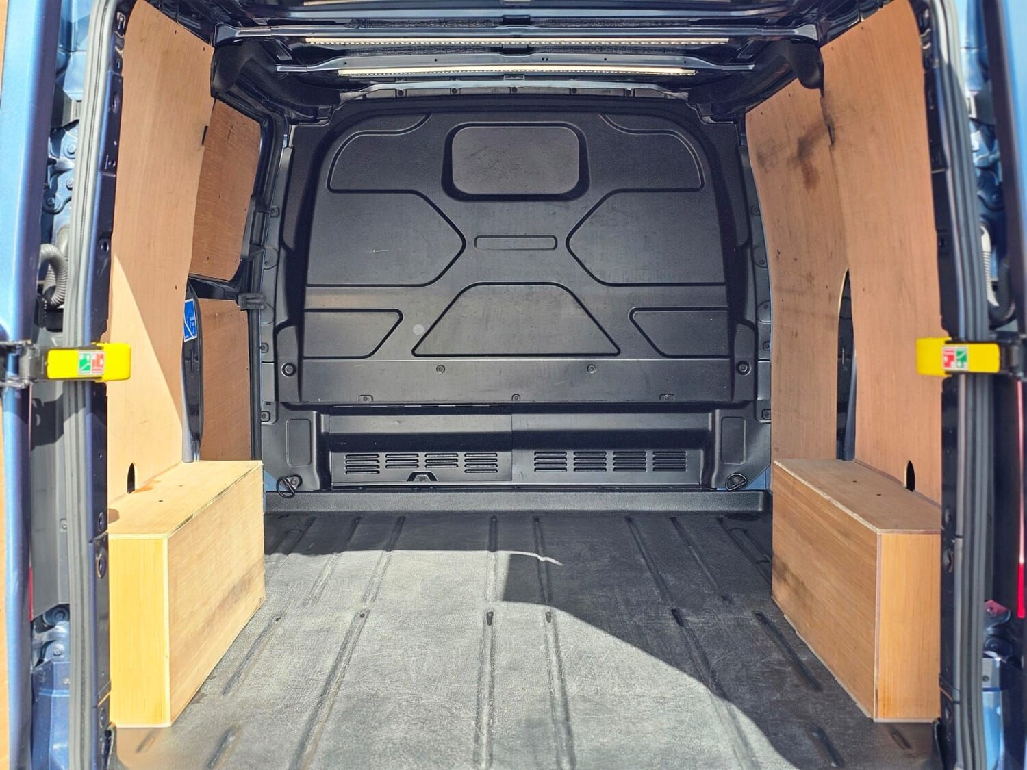 Used Ford Transit Custom 2023 for sale - 77942308: Photo 20