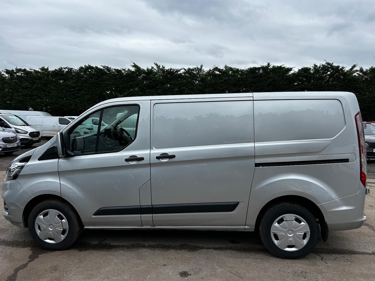 Used Ford Transit Custom 2020 for sale - 77600515: Photo 4
