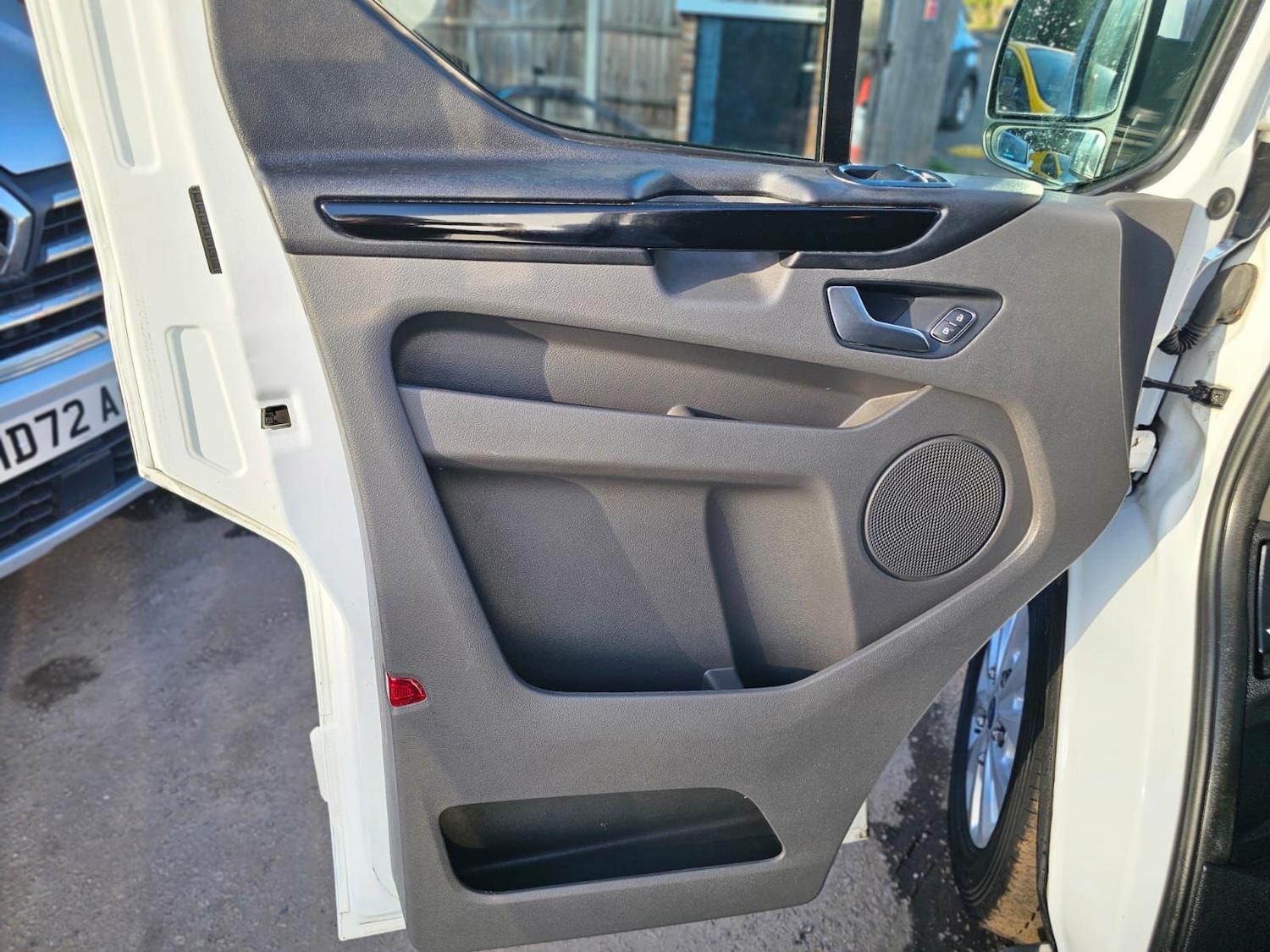 Used Ford Transit Custom 2019 for sale - 77983072: Photo 23