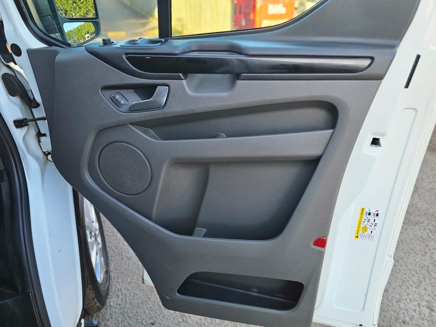 Used Ford Transit Custom 2019 for sale - 77983072: Photo 30