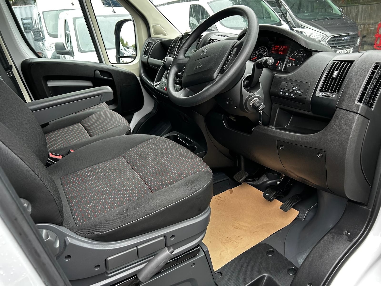 Used Peugeot Boxer 2024 for sale - 77031631: Photo 16