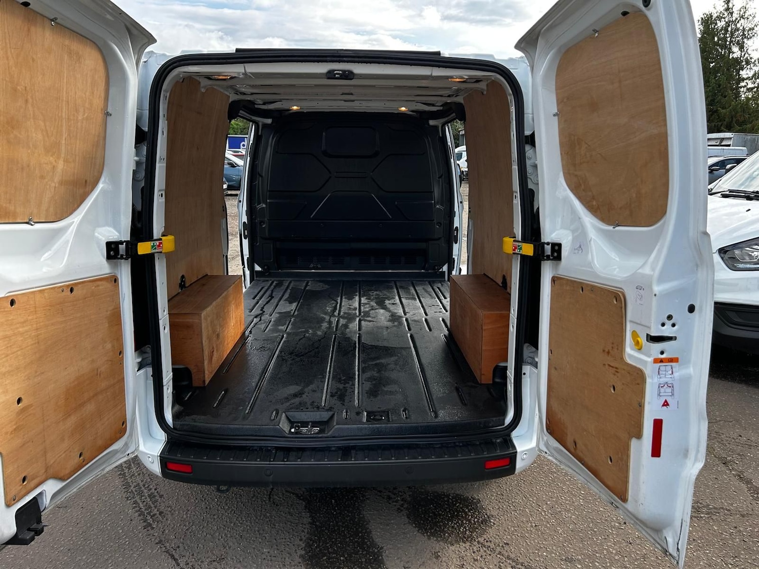 Used Ford Transit Custom 2023 for sale - 77031621: Photo 14