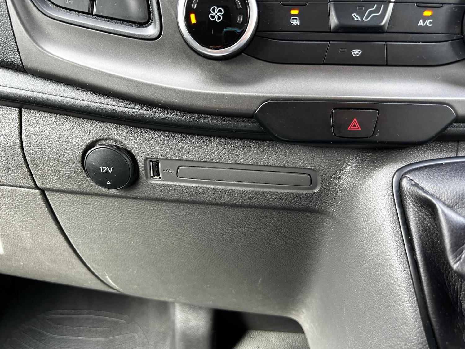 Used Ford Transit Custom 2023 for sale - 77031621: Photo 25