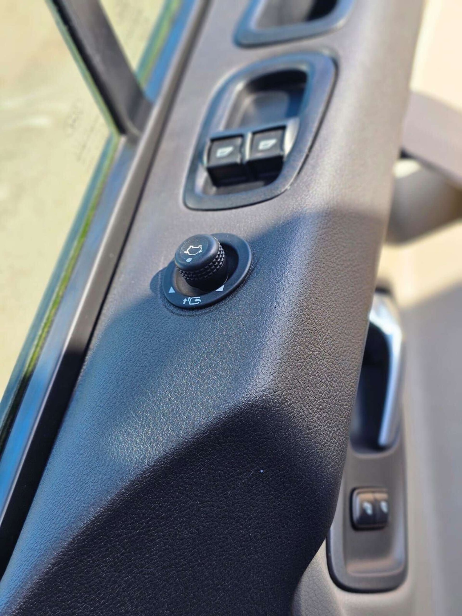 Used Ford Transit Custom 2017 for sale - 78223559: Photo 42