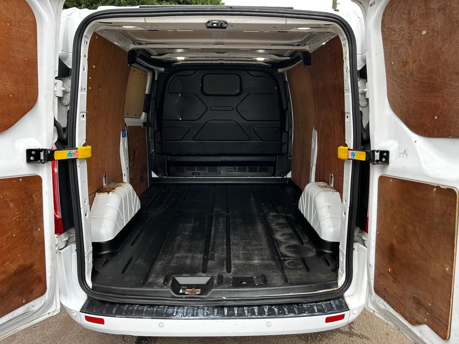 Used Ford Transit Custom 2022 for sale - 77600507: Photo 10