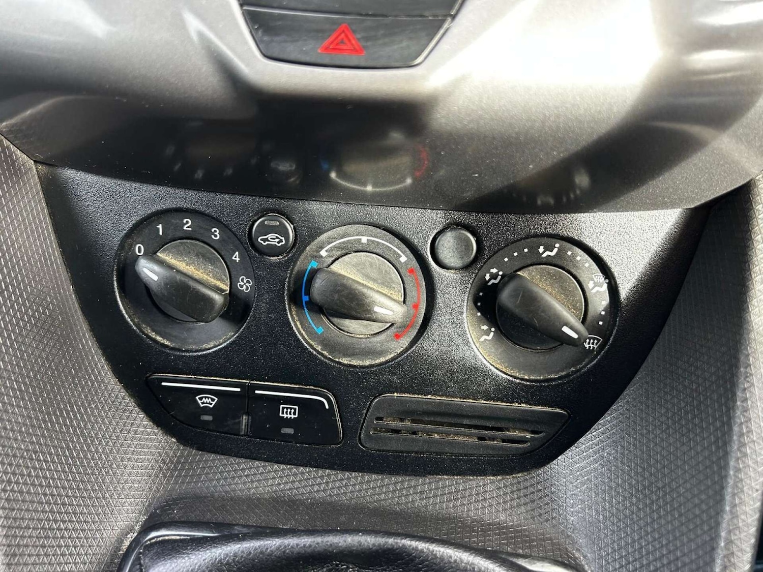 Used Ford Transit Connect 2018 for sale - 78223555: Photo 21