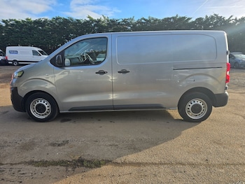 Used Vauxhall Vivaro 2023 for sale - 77075879: Photo