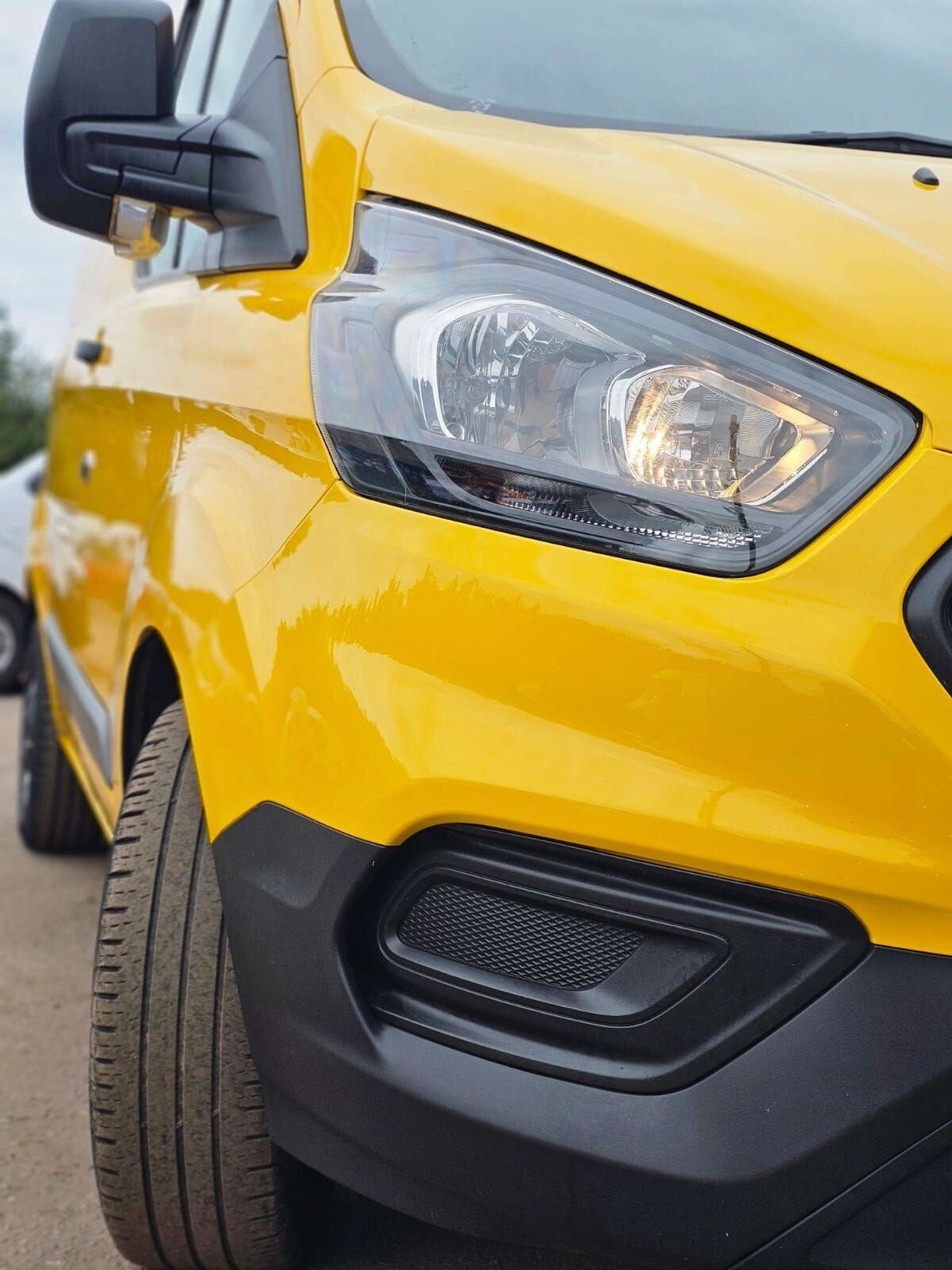 Used Ford Transit Custom 2022 for sale - 78223536: Photo 2