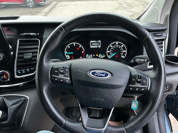 Used Ford Transit Custom 2023 for sale - 77031626: Photo