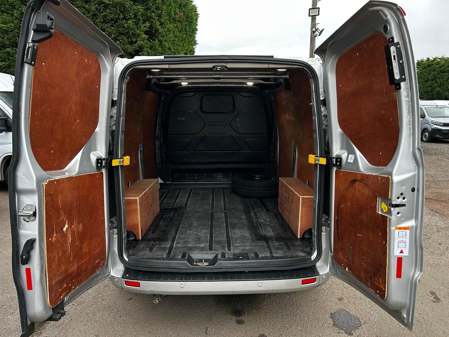 Used Ford Transit Custom 2022 for sale - 77031641: Photo 11