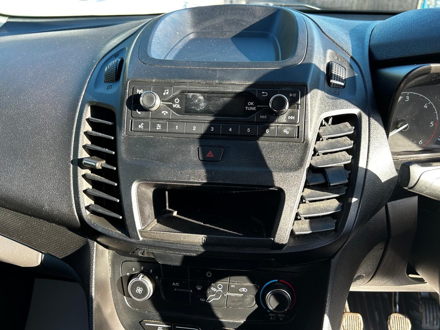 Used Ford Transit Connect 2020 for sale - 77560762: Photo 19