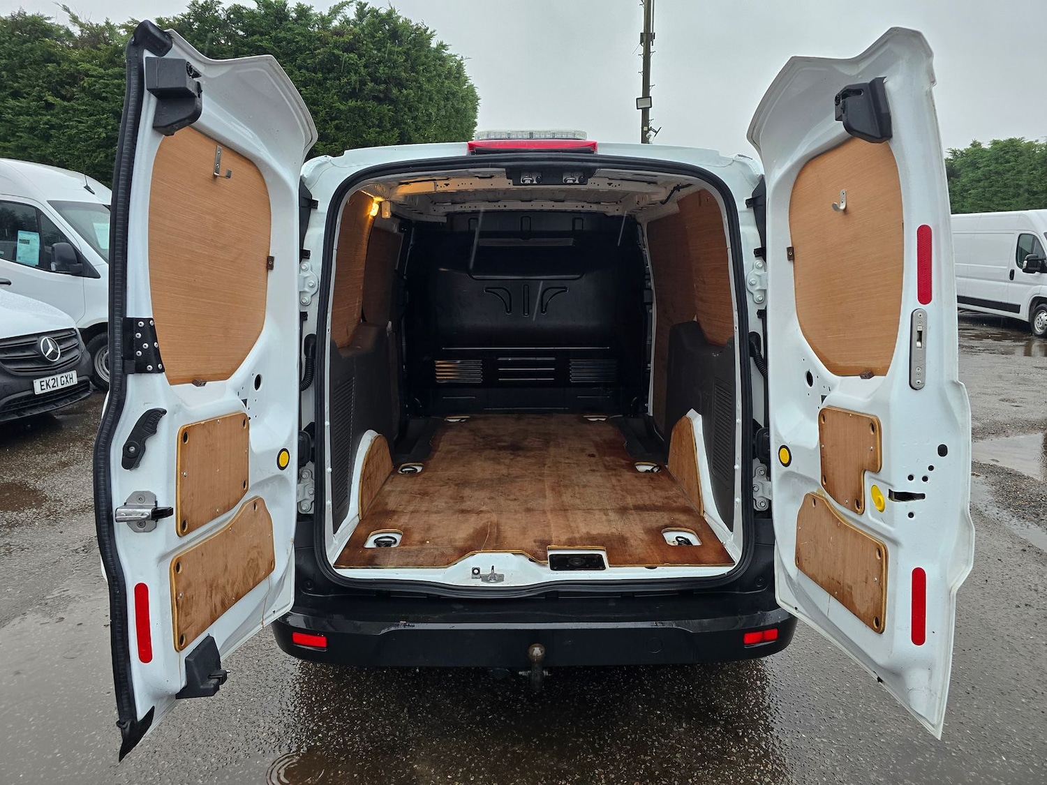 Used Ford Transit Connect 2020 for sale - 77470995: Photo 10