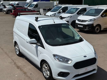 Used Ford Transit Courier 2022 for sale - 79101583: Photo