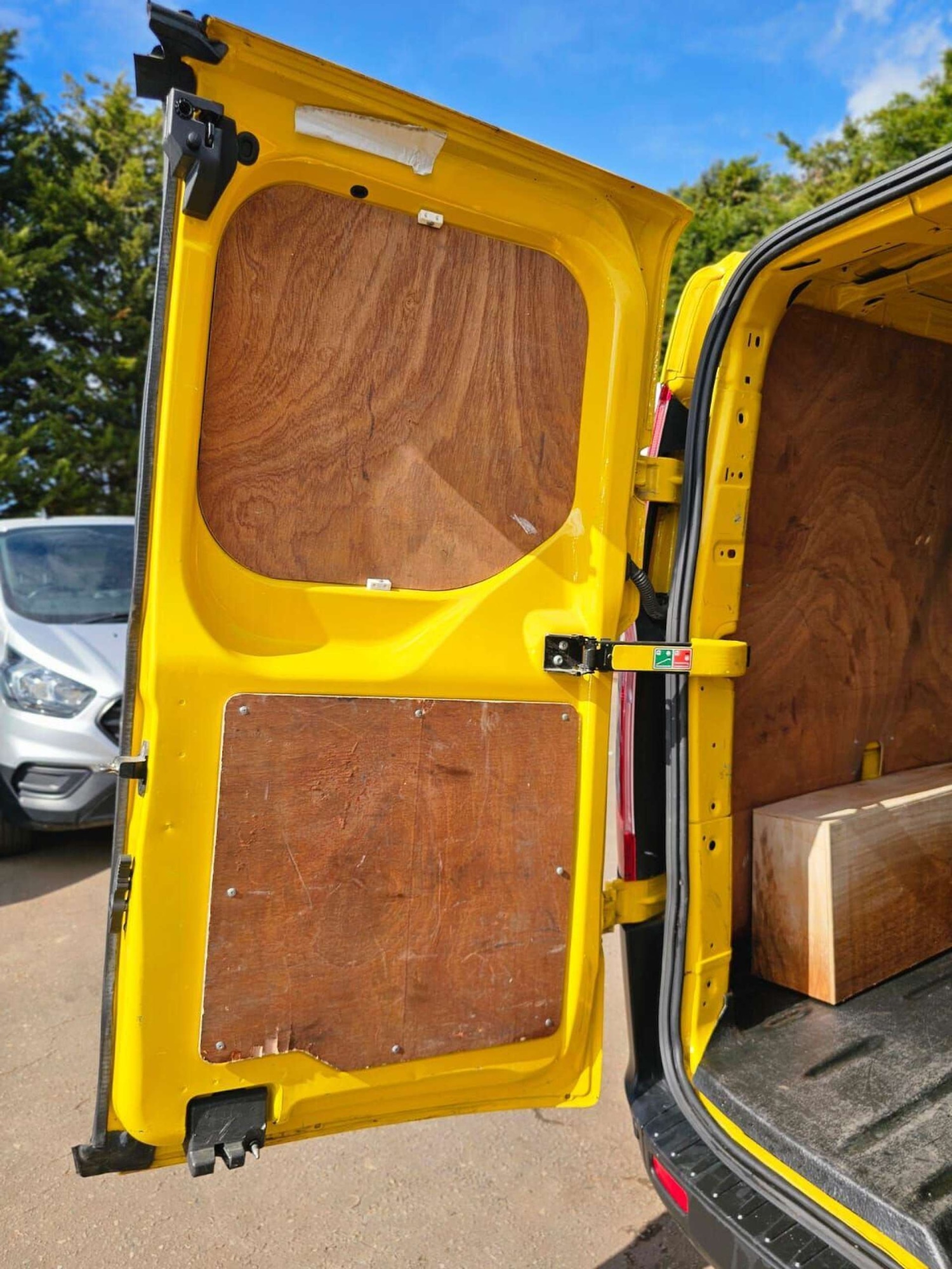 Used Ford Transit Custom 2022 for sale - 78223548: Photo 19