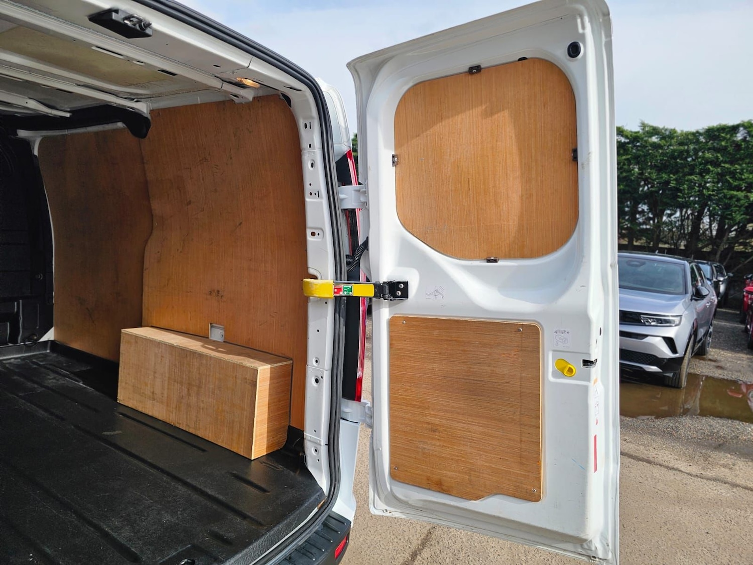 Used Ford Transit Custom 2023 for sale - 77894049: Photo 15