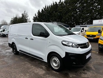 Vauxhall Vivaro feature image