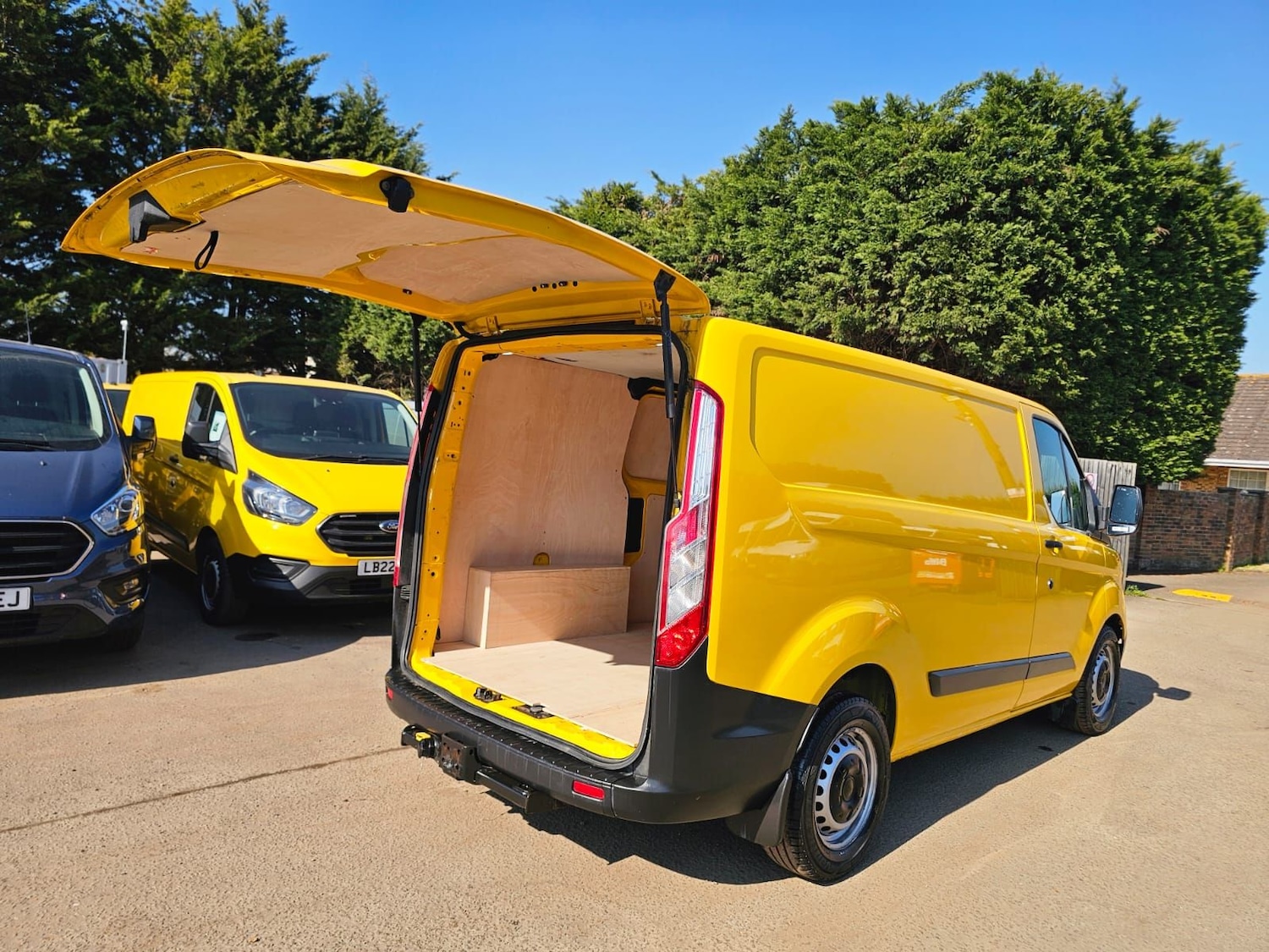 Used Ford Transit Custom 2022 for sale - 77983073: Photo 17