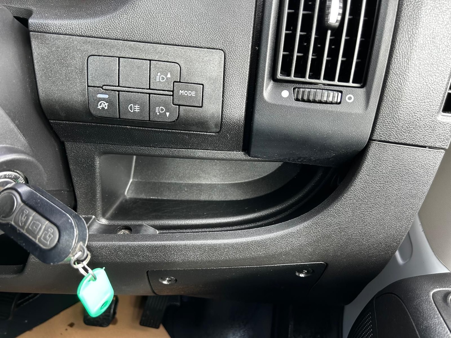 Used Peugeot Boxer 2024 for sale - 77134080: Photo 16